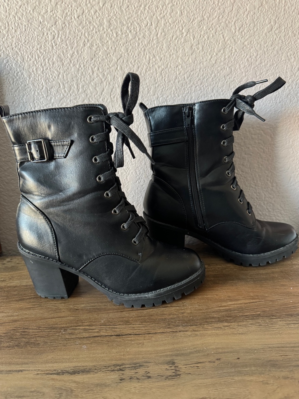 Black Leather Lace-up Combat Boots with Chunky Heel